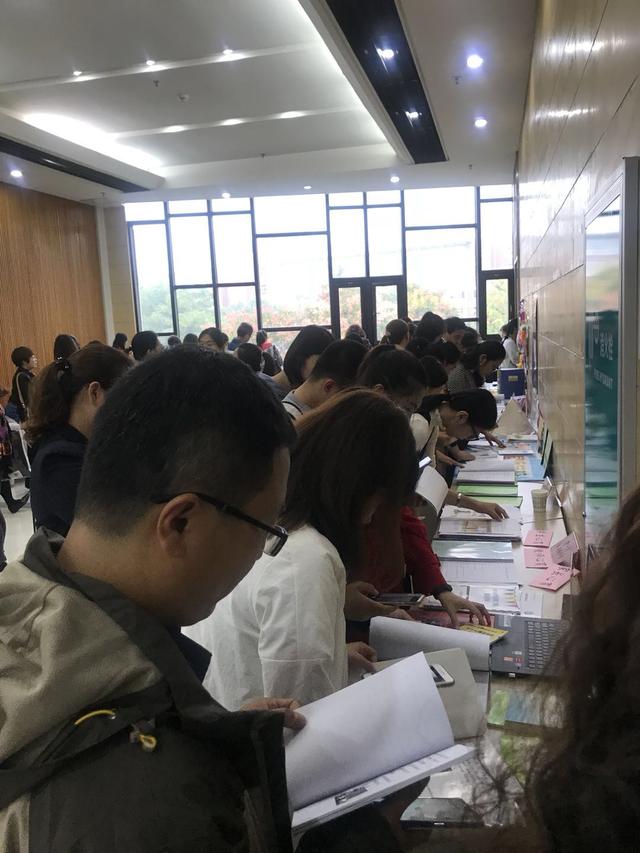 5baee0ea1f0c5.jpg 149091675.jpg